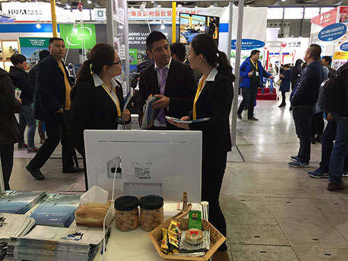 上海宝马展开幕 开云官方版网站登录入口携多款机械装备亮相